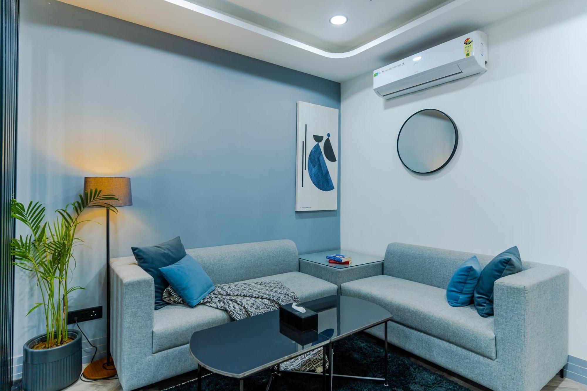 Bedchambers Luxury Apartment Near Golf Course Road Гургаон Экстерьер фото