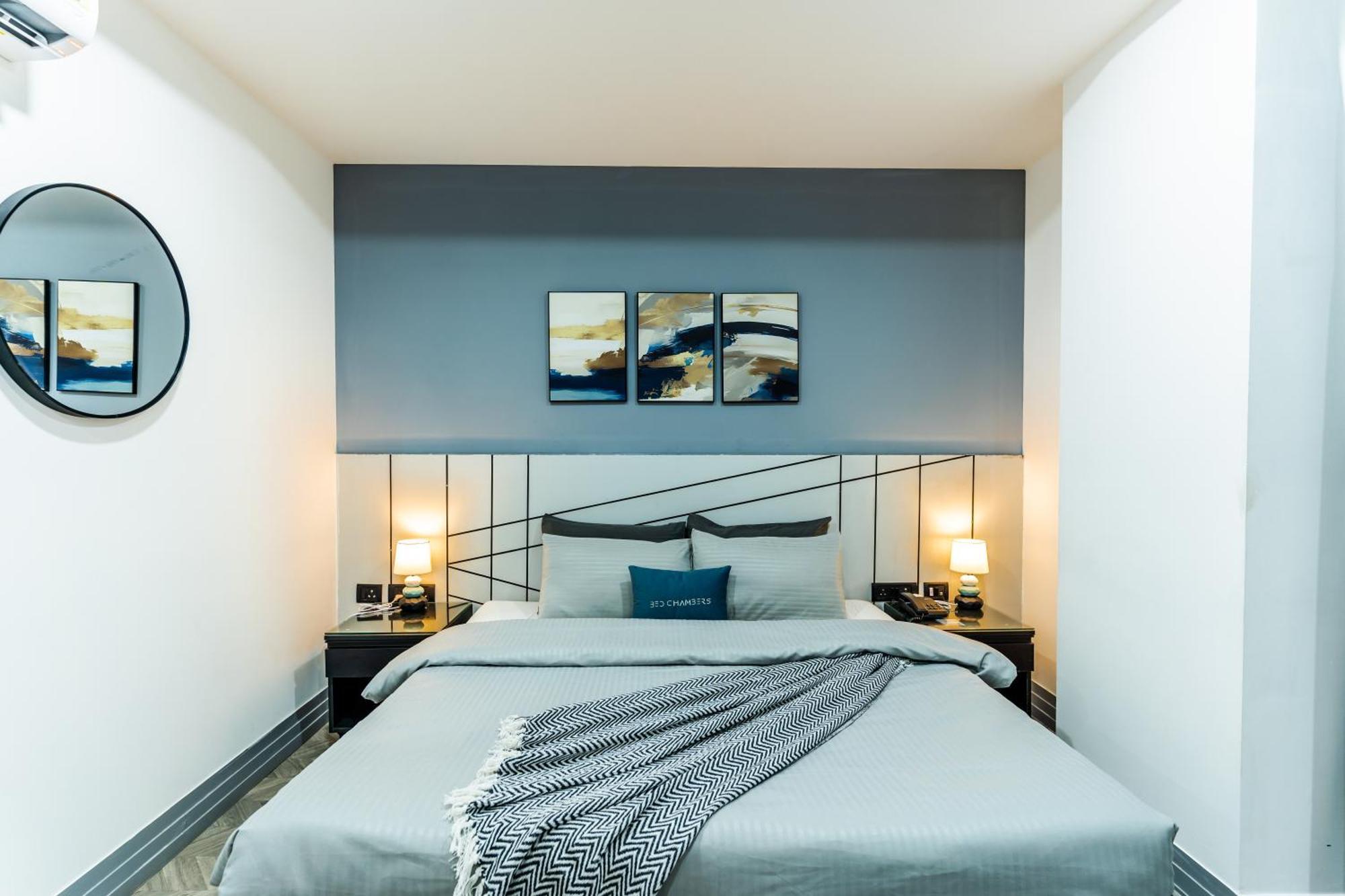 Bedchambers Luxury Apartment Near Golf Course Road Гургаон Экстерьер фото