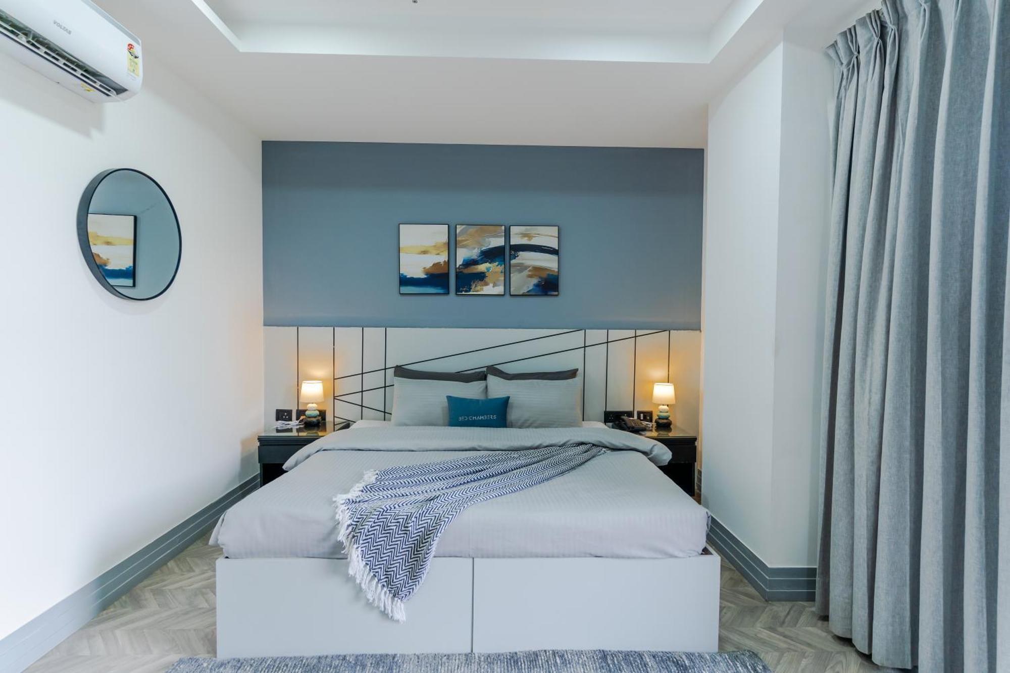 Bedchambers Luxury Apartment Near Golf Course Road Гургаон Экстерьер фото